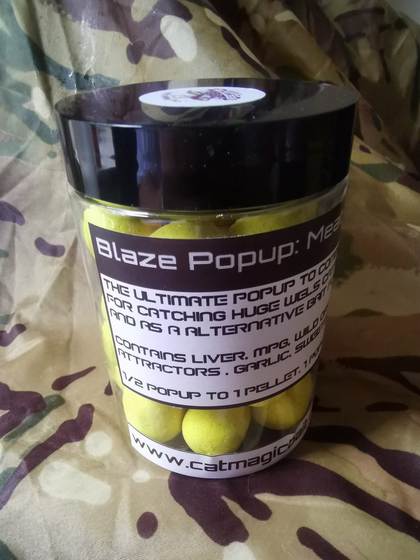 Blaze 24mm popups 2 colour options